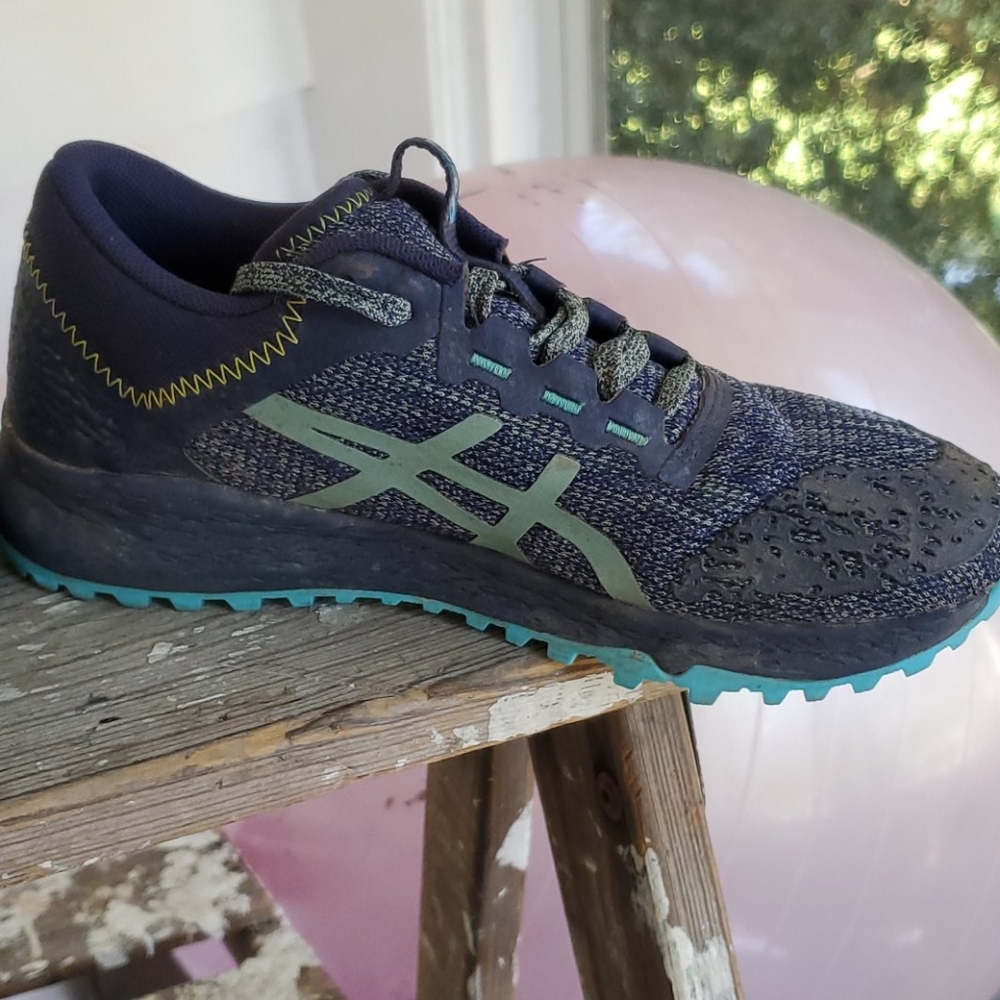 ASICS Trail Runners - Picture 3 of 7